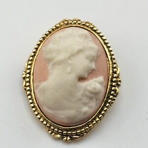 Vintage Cameo Brooch‎ Gold Tone Ornate Beaded Oval Lady Portrait Pin